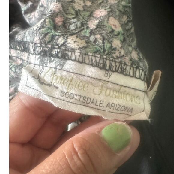 Carefree Fashion Floral & Teapot Print Skirt – Vintage Whimsical Style - Picture 4 of 5